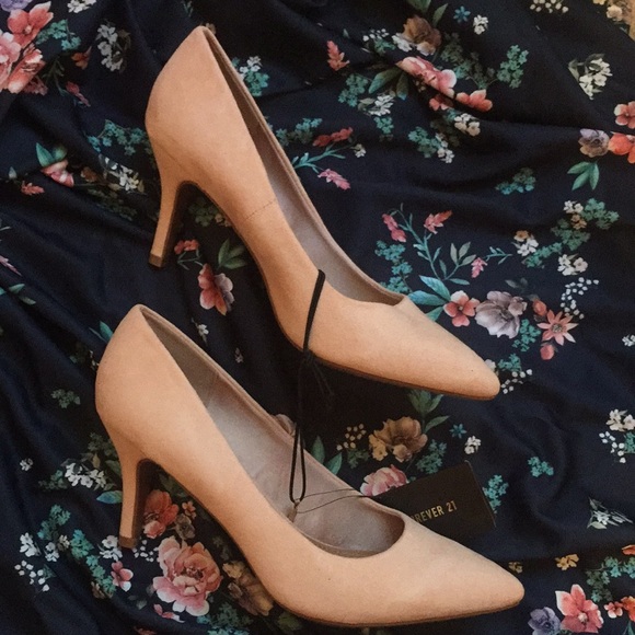 Forever 21 Shoes - NWT Never Worn Nude Heels